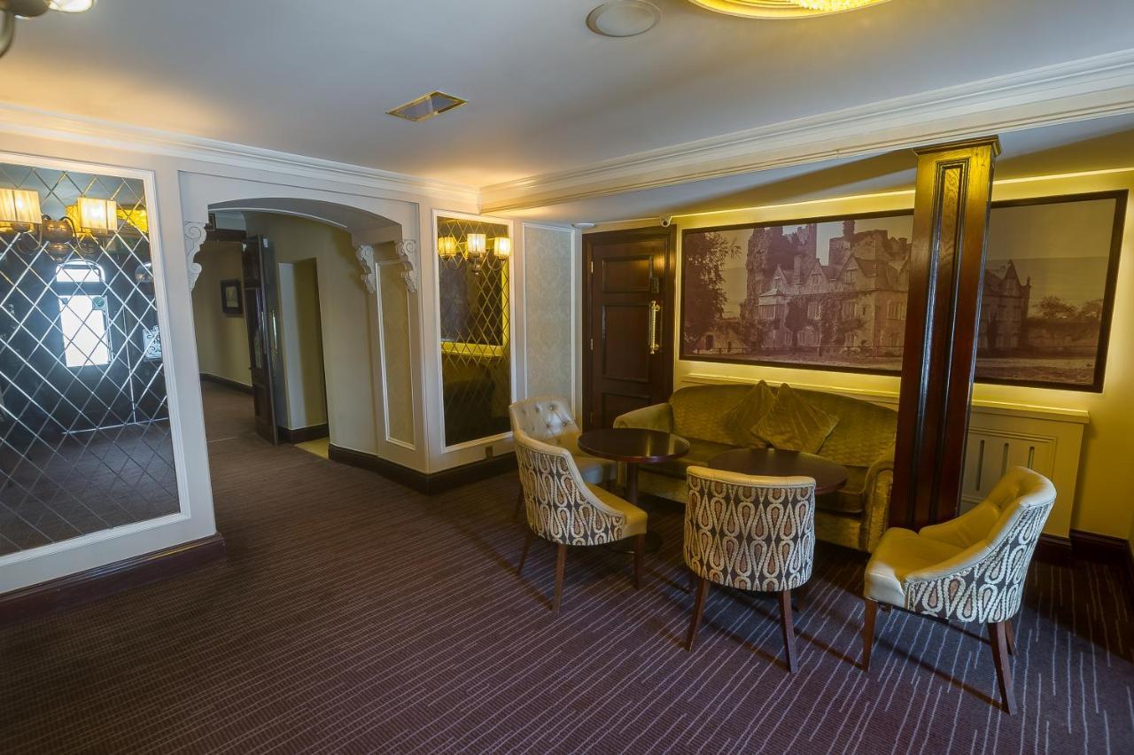 The Carraig Hotel Carrick-on-Suir Exteriör bild