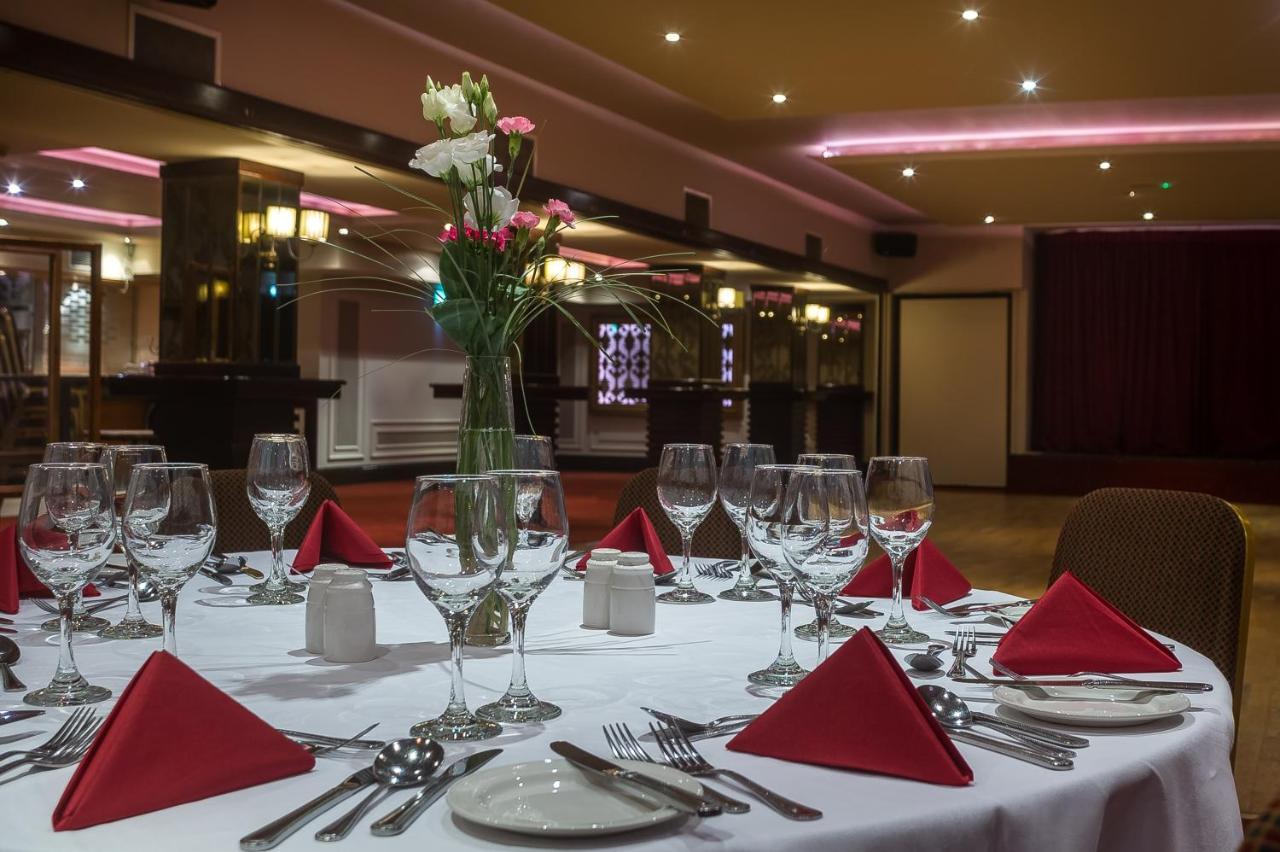 The Carraig Hotel Carrick-on-Suir Exteriör bild