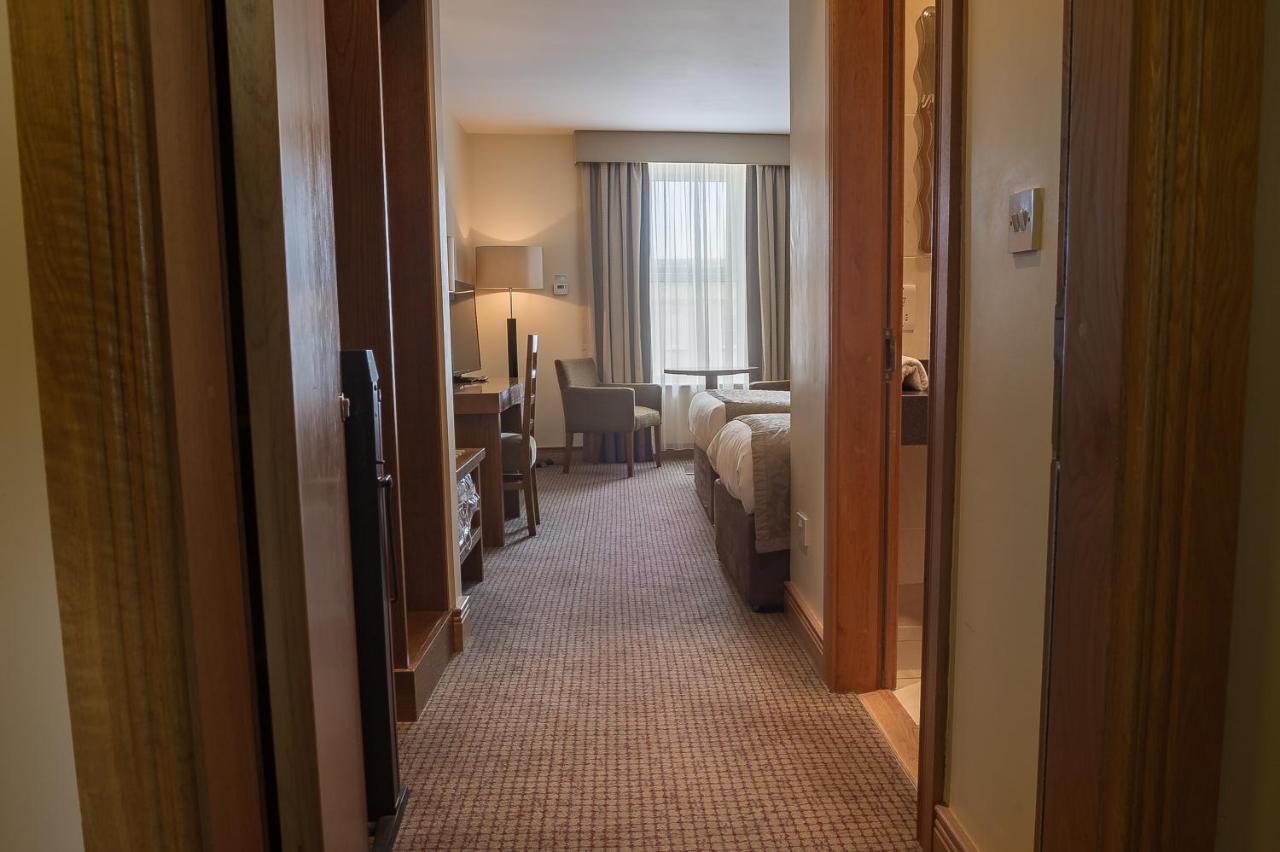 The Carraig Hotel Carrick-on-Suir Exteriör bild