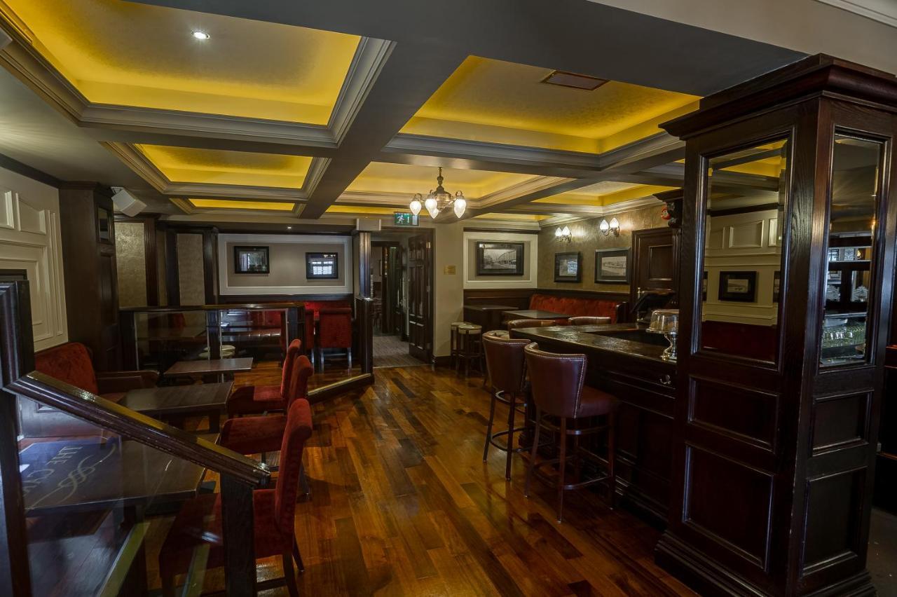 The Carraig Hotel Carrick-on-Suir Exteriör bild