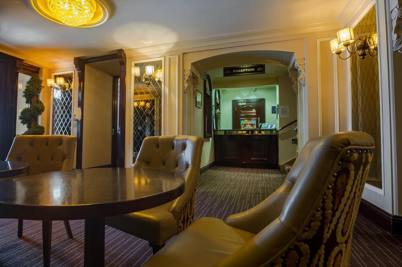 The Carraig Hotel Carrick-on-Suir Exteriör bild