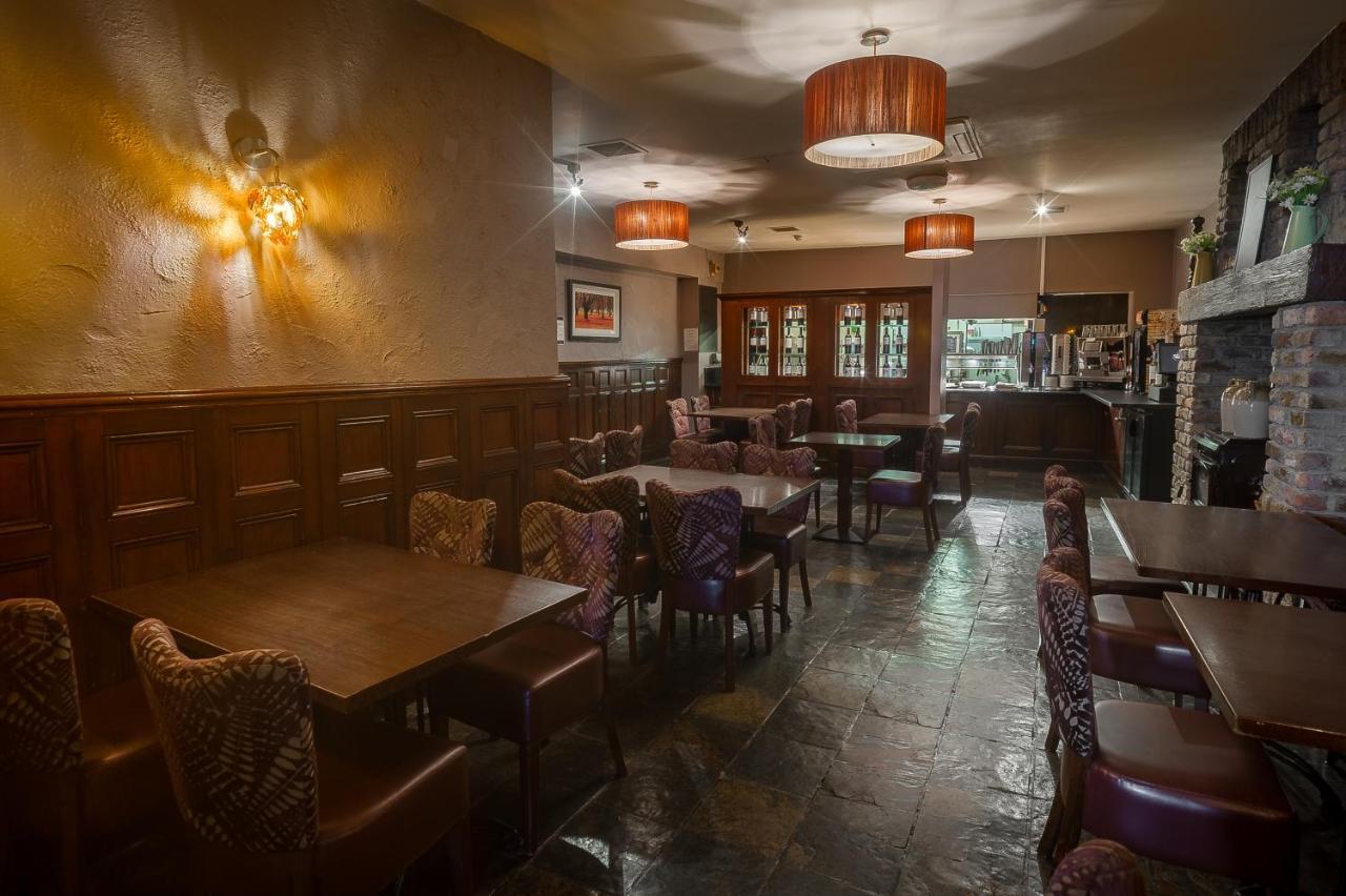 The Carraig Hotel Carrick-on-Suir Exteriör bild