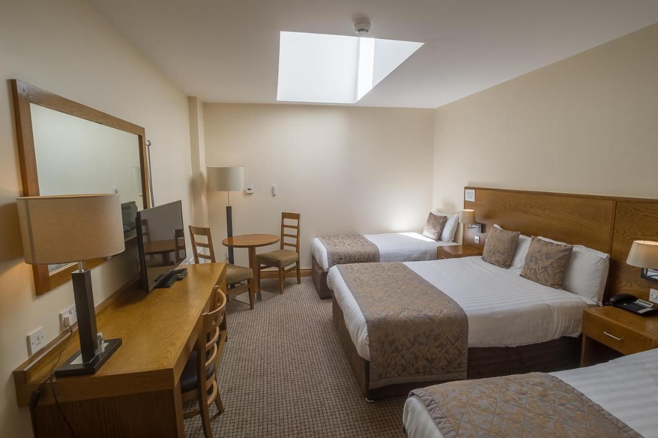 The Carraig Hotel Carrick-on-Suir Exteriör bild