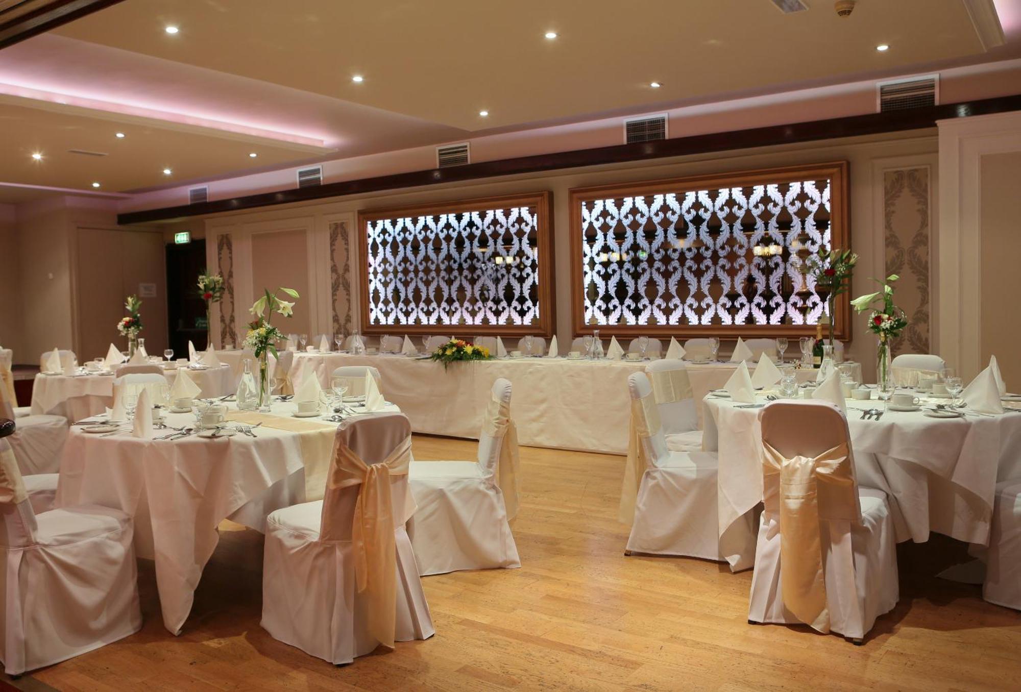 The Carraig Hotel Carrick-on-Suir Exteriör bild